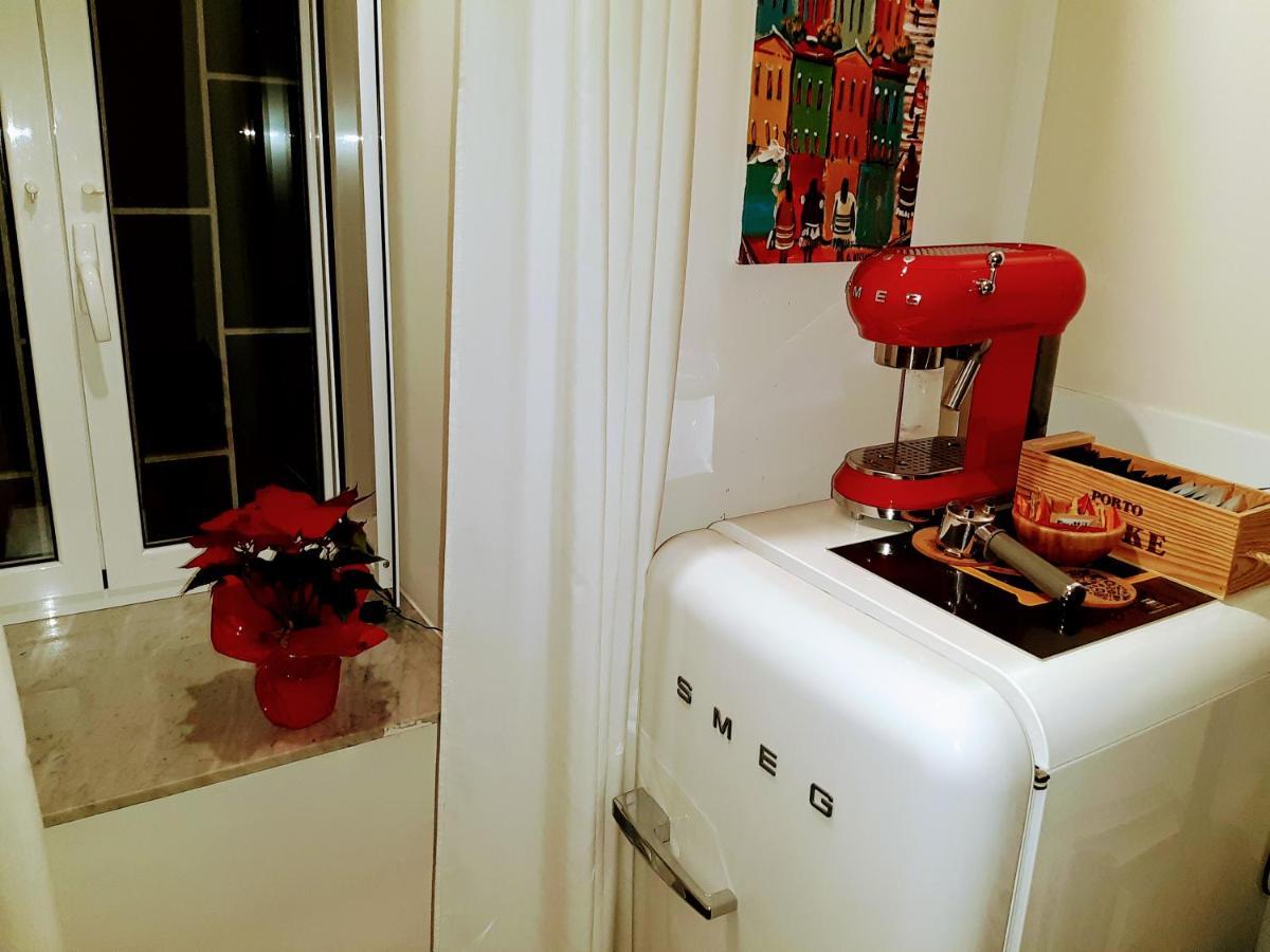 Appartement Vesuvius A Mezzocannone à Naples Extérieur photo