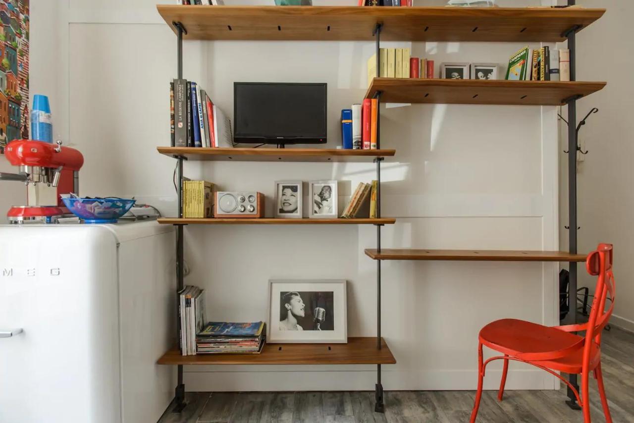 Appartement Vesuvius A Mezzocannone à Naples Extérieur photo